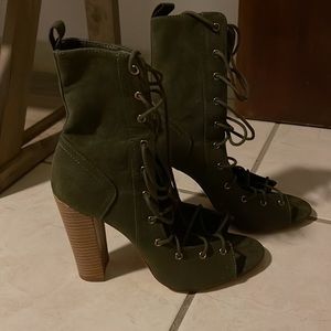 Olive Green Lace-up Heels - Women’s Sz 8.5